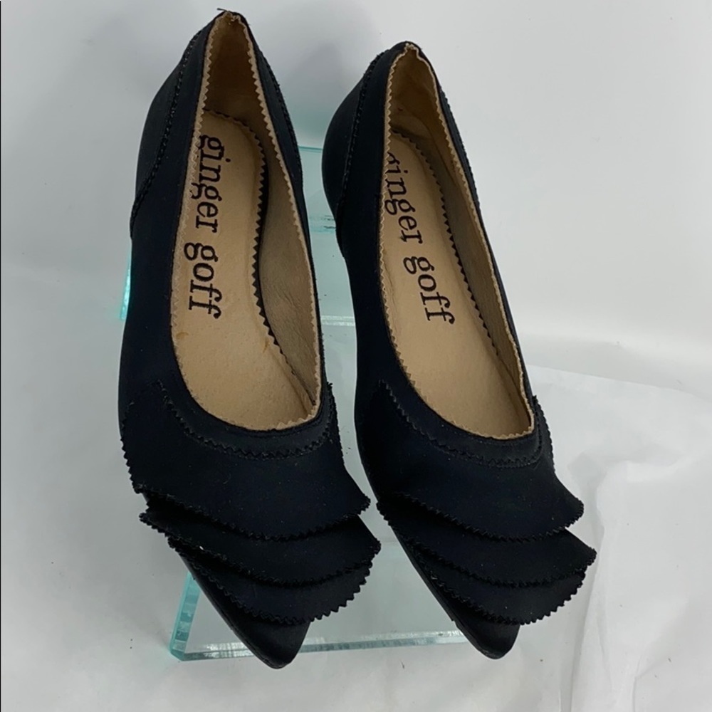 Ginger Goff Sz 9 Black Satin Pointed Toe Flats - Picture 5 of 9
